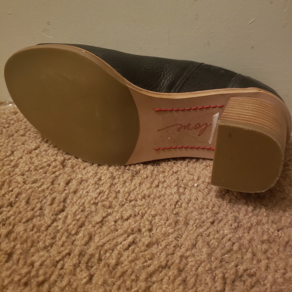 Open toe booties - Picture 3 of 3